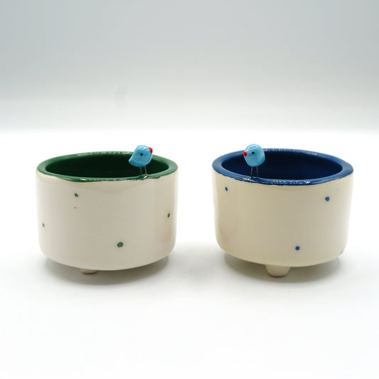 Tazzina “Birds” in ceramica con uccellino - decoro a Pois