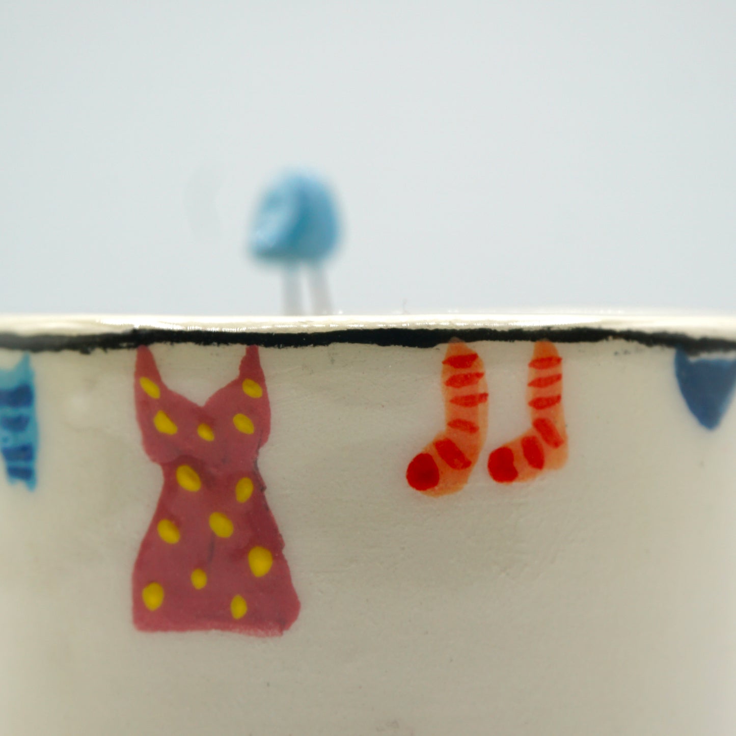 Tazzina "Birds" in ceramica con uccellino – Panni stesi