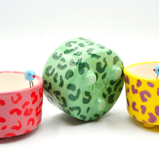 Tazzina “Birds” in ceramica con uccellino - decoro Camouflage